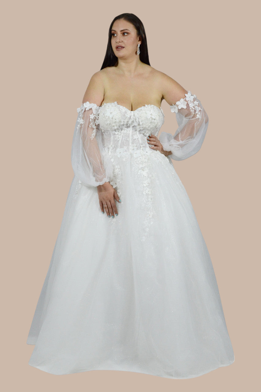 ROSALIND | 3D Lace & Tulle A Line Plus Size Wedding Gown Envious Bridal & Formal ROSALIND | 3D Lace & Tulle A Line Plus Size Wedding Gown Envious Bridal & Formal