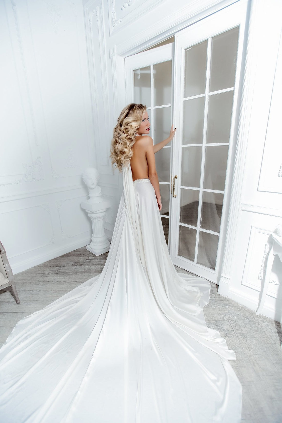 Plain Silk Fabrics : Wedding Dress Styling - Bridal Fabrics