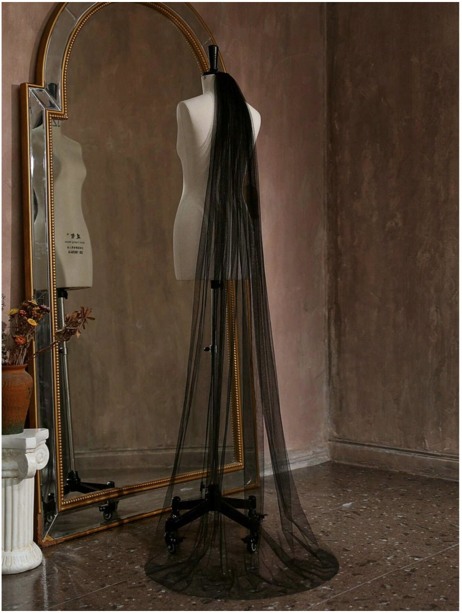 RAVEN | Floor Length Tulle Black Veil